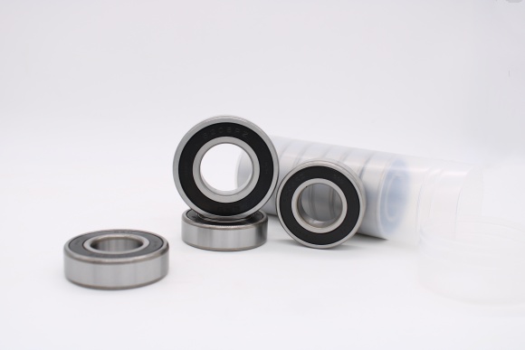 TIPS FOR SERVICING TAPERED ROLLER BEARINGS